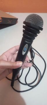 Microfone Philips para Karaoke (com fio)