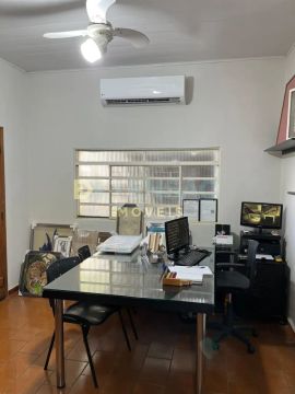 Casa à venda no bairro BANDEIRAS, ARAÇATUBA cod:33555