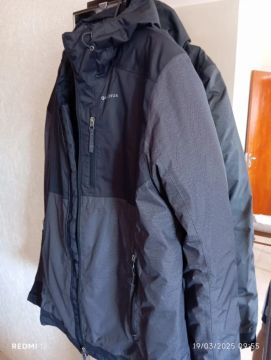 Jaqueta Quechua (contra frio intenso e/ou neve)