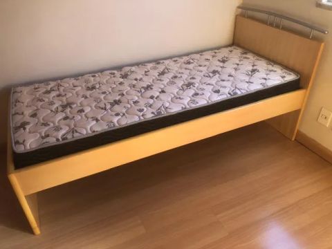Cama de solteiro + colchão novo