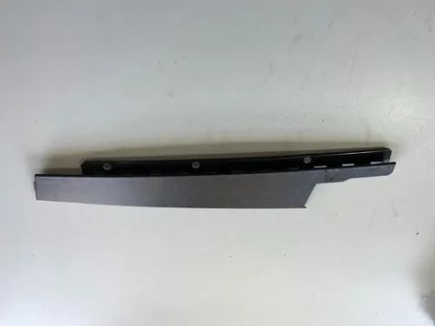 Moldura Coluna Porta Dianteira Direita Renegade 2018 2019