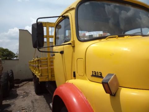 mercedes 1313 toco com carroceria ano 1978 turbo dh freios a ar