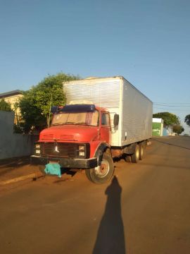 (Só o baú prá caminhão mercedes truck 