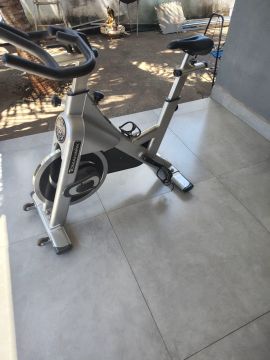 Bicicleta ergométrica Tomahawk