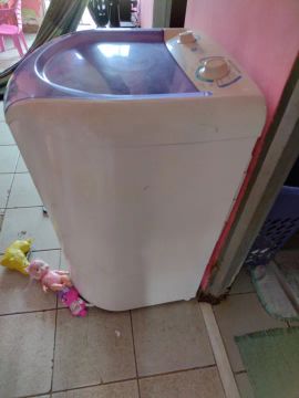 Vendo uma máquina de lavar 7kg