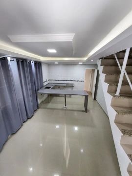 Sobrado  ótima localização averbado