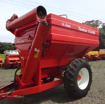 Carreta Graneleira Jan - Tanker 10000. Fabricação 2012