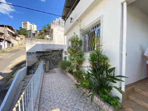 GF-  CASA PRA ALUGUEL NO SANTA LUZIA EM EXCELENTE RUA - CASA COM TERRAÇO BEM AMPLA