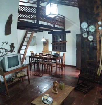 Aluguel anual de casa em Grussaí (RJ) Casa de campo na praia! Coloque os pés na  grama e d