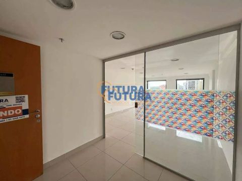 Duas Salas Comerciais com 64m² - ED Executive - SHN
