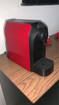 Máquina de Café Expresso Vermelha - Nova
