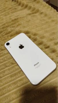 iPhone XR branco 64GB impecável