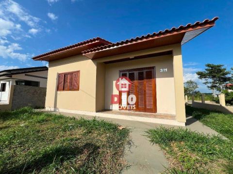 Casa com 2 dormitórios à venda, 72 m² por R$ 280.000,00 - Operária - Araranguá/SC