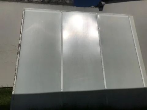Cobertura policarbonato branco