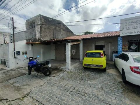 Aluguel de Ponto Comercial no Bairro Atalaia - Oportunidade Única!