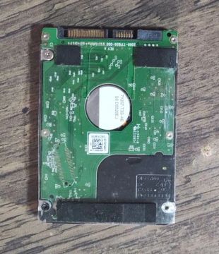 HD TOSHIBA 700GB + WD BLUE 500GB