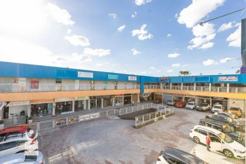 Baixou o preço de R$169.000,00 para R$159.900,00! Linda sala comercial mobiliada em centro
