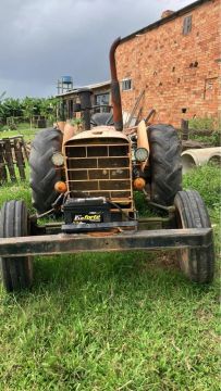 Trator Agrícola Usado