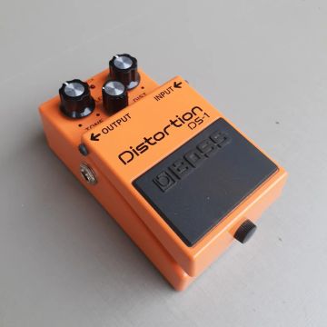 Pedal de Distorção Boss DS-1