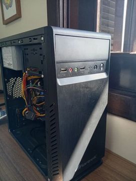 Computador i3 10° geração, placa gt 710, 8gb ram, SSD 256gb.
