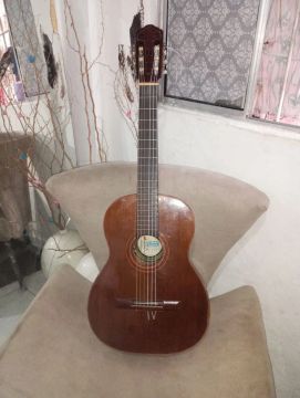 Vendo violão eletrônico 400
