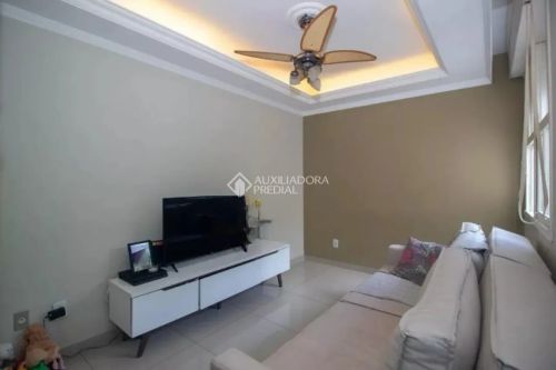 Apartamento de dois quartos no bairro Santo Antônio