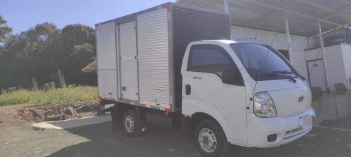 KIA BONGO COM BAU 2011