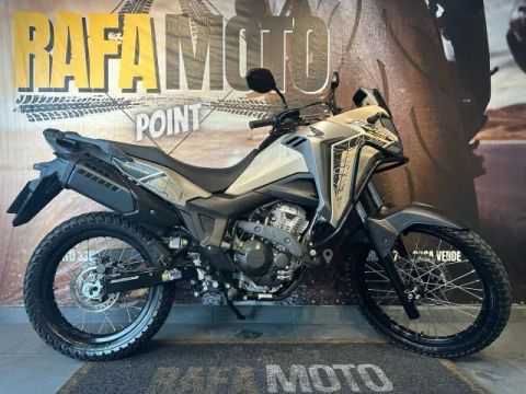 Honda XRE 300 Sahara Adventure 2024 de único dono por $30.990,00 