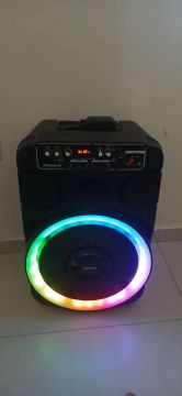 Caixa de Som Bluetooth com Luzes RGB