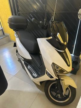 Scooter Elétrica Voltz EV1 Sport 