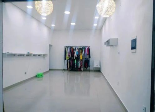 Salão comercial para alugar no Wanel Ville, em Sorocaba-SP
