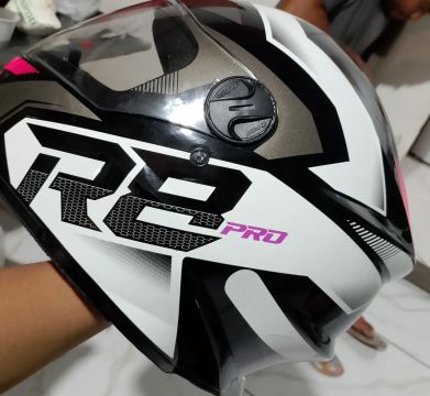 Capacete R3 Pro - Novo - Branco