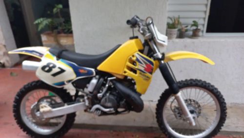 Suzuki RMX 250 - Moto de Cross
