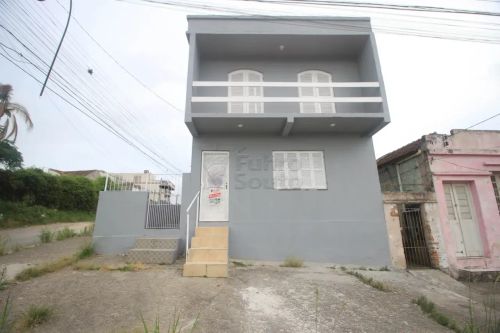 Sobrado amplo no Centro - Espaço, Conforto e Localização Privilegiada
