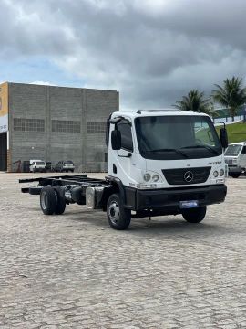 MERCEDES BENZ ACCELO 1016 2013 