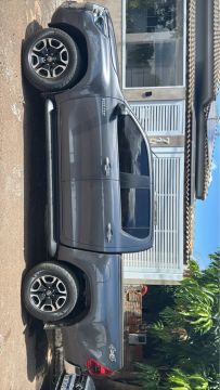 Vendo hillux 2022/2023