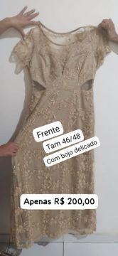 Vestido de renda nude/dourado - tamanho 46/48