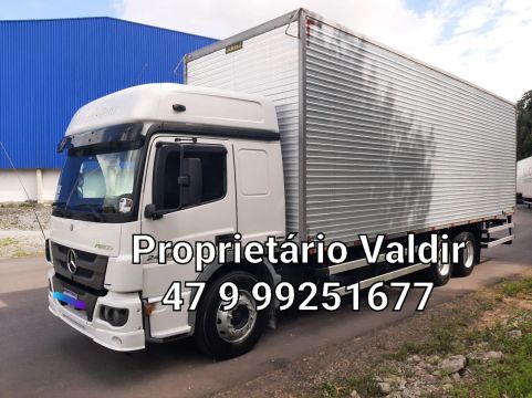 Caminhão Mercedes-Benz 2430 Baú - 2016