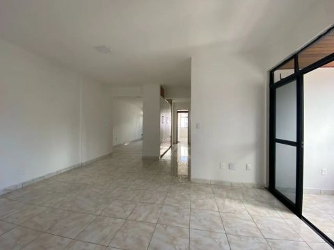 Apartamento com 4 quartos sendo 2 suites em cabo branco com vista para o mar