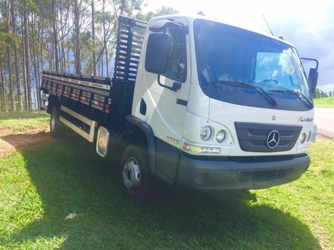 MB 10-16 Carroeria ano 2015