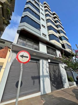 BENTOALVES aluga sala térrea com 367 m2, dois andares, em São Pelegrino - Caxias do Sul - 