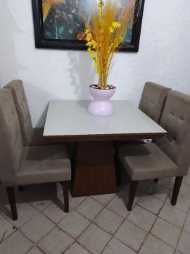 Mesa de Jantar em Madeira