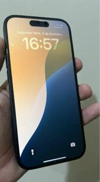 iPhone 15 