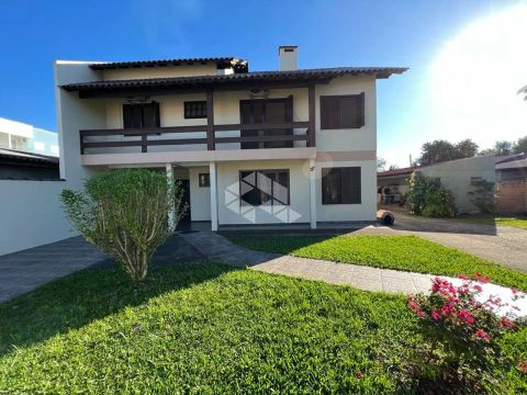 Casa estilo chácara ao lado da UNISC