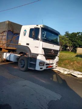 Caminhão Mercedes Axor 2540, ano 2006 + Carreta Randon 2002