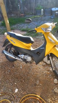 Biz 125 CC,  em ótimo estado somente a venda .
