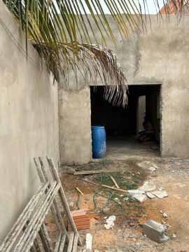 Casa em construção no bairro alterosas 