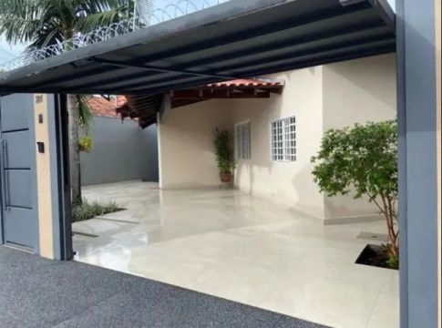 Casa no Carandá com Piscina e área gourmet, estuda permuta