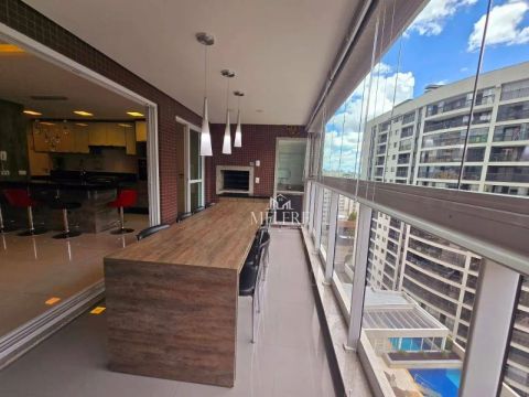 Apto com 4 dorm à venda, sendo 2 suítes e 3 vagas de garagem 192 m² por R$ 2.350.000 - Vil