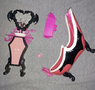 Conjunto de Brinquedos Monster High - banheiro da Draculaura